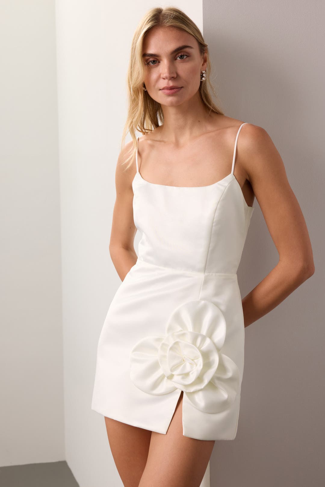 white dress with drop waist Fit And Flare Color:Light Canary US Flag SNIDEL Sustainable Front Design