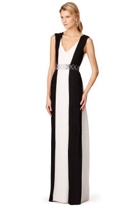 V-neck Sleeveless Crepe/Polyester/Rayon/Spandex Pleated Fitted  Dress